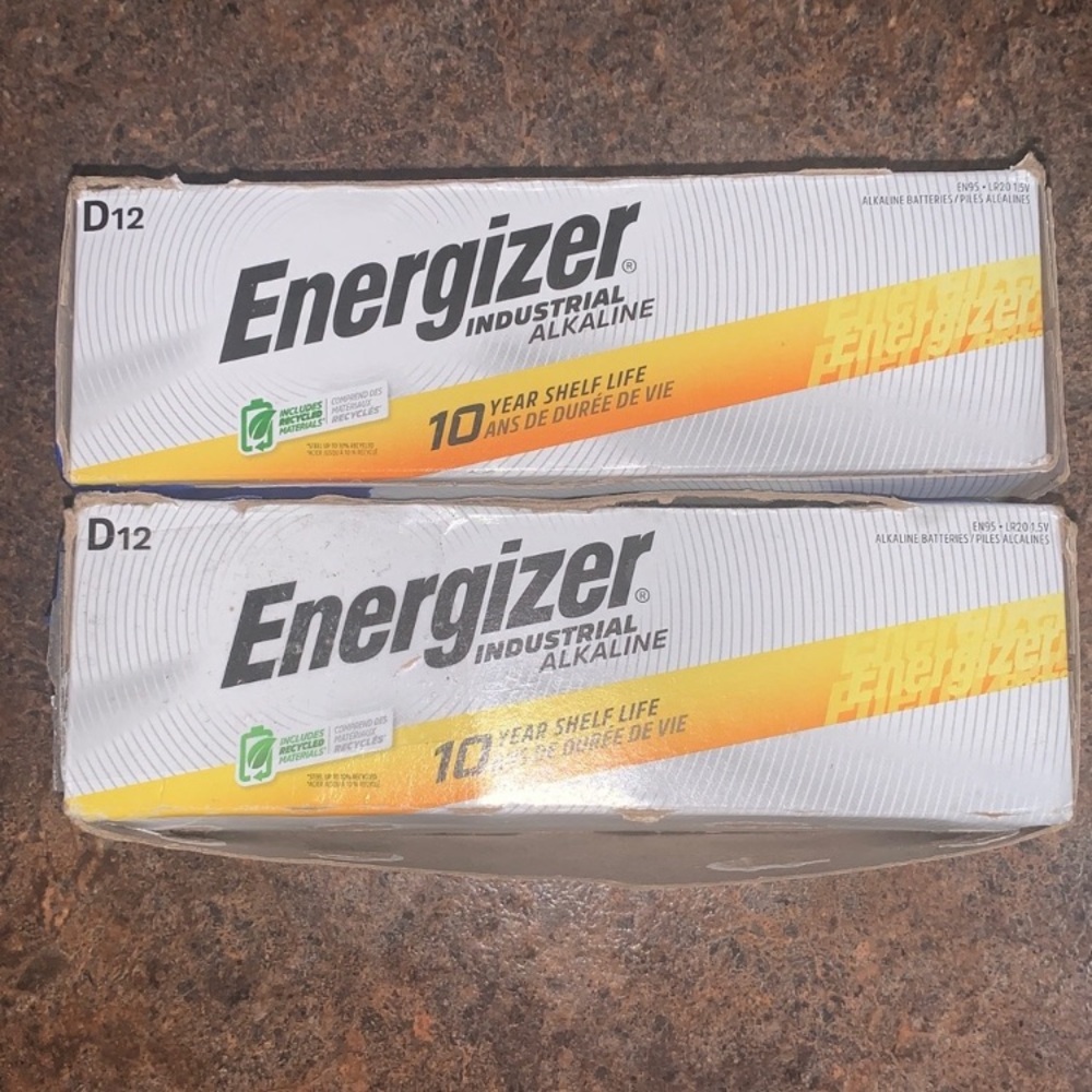 21 pack Energizer Industrial Alkaline D12 batteries